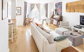 Superior 5* Kensington, London Flat + Free Wi-Fi